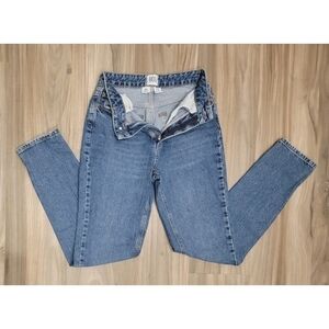 BDG High-rise Straight Leg Mom Jeans